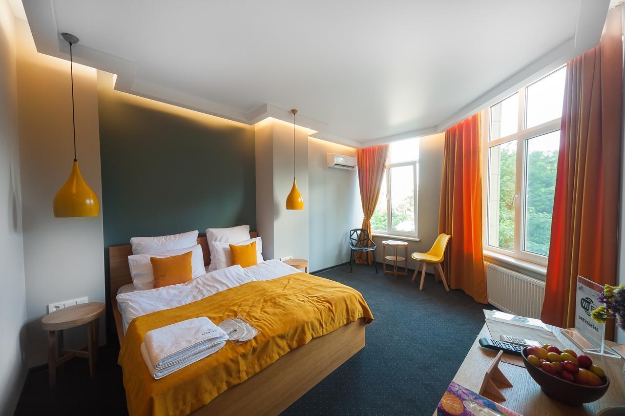 אודסה Beehive Hotel מראה חיצוני תמונה