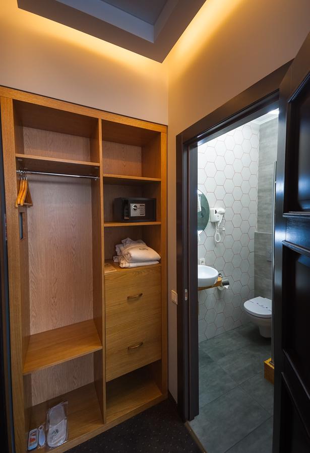 אודסה Beehive Hotel מראה חיצוני תמונה