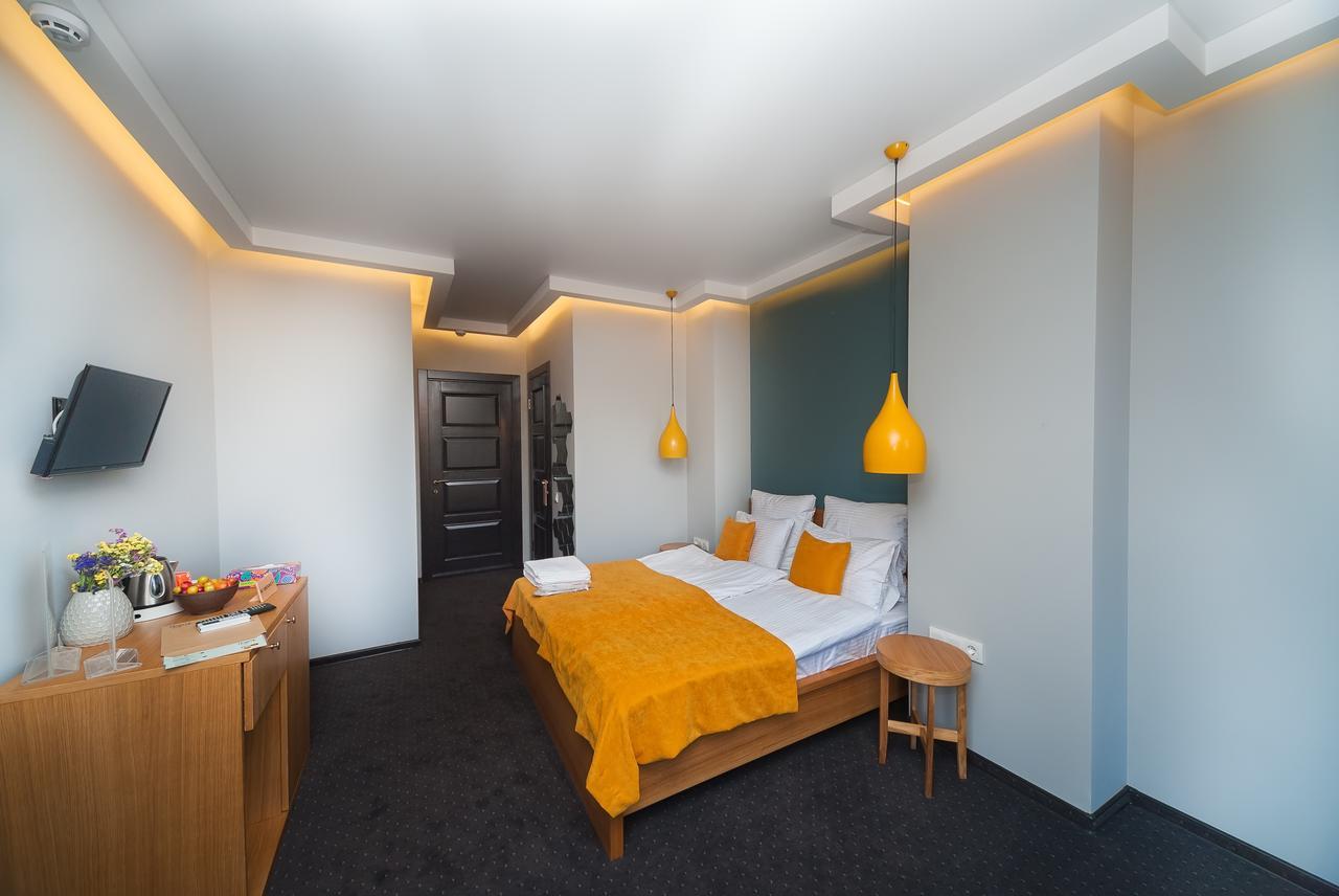 אודסה Beehive Hotel מראה חיצוני תמונה