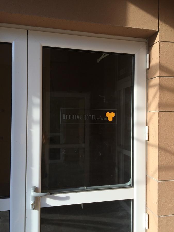 אודסה Beehive Hotel מראה חיצוני תמונה