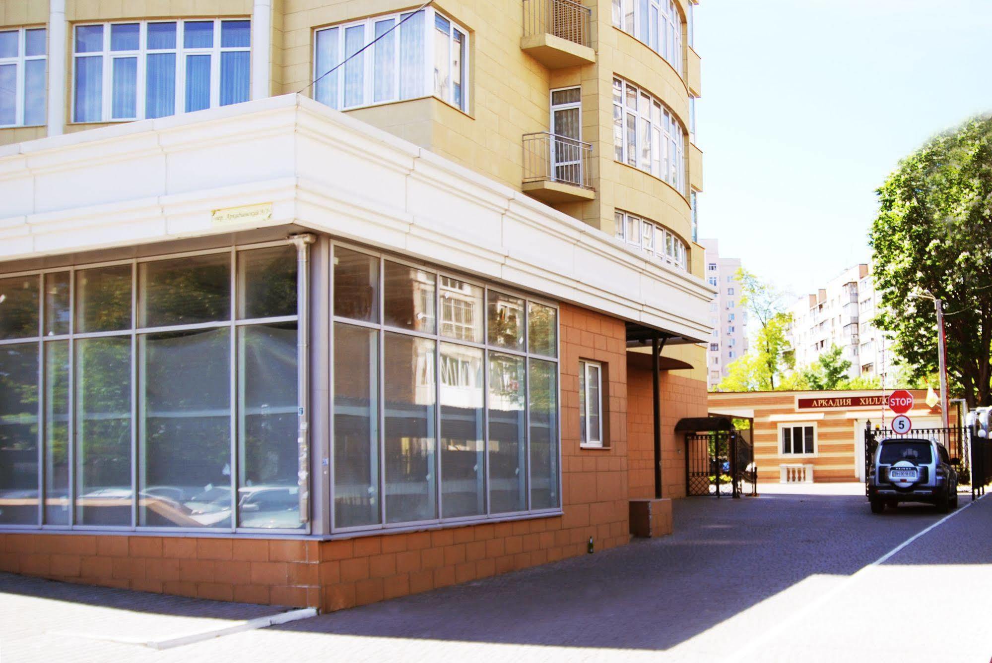 אודסה Beehive Hotel מראה חיצוני תמונה
