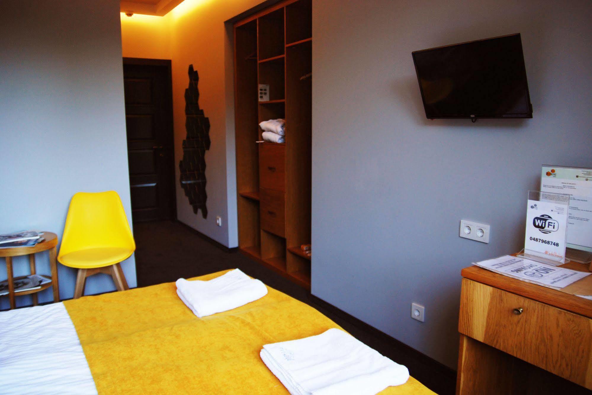 אודסה Beehive Hotel מראה חיצוני תמונה