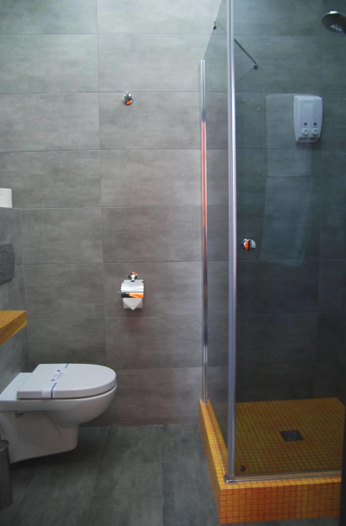 אודסה Beehive Hotel מראה חיצוני תמונה