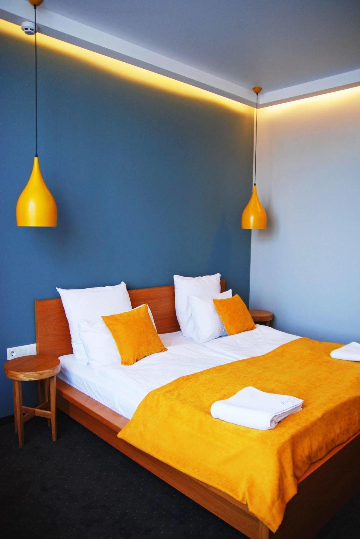 אודסה Beehive Hotel מראה חיצוני תמונה