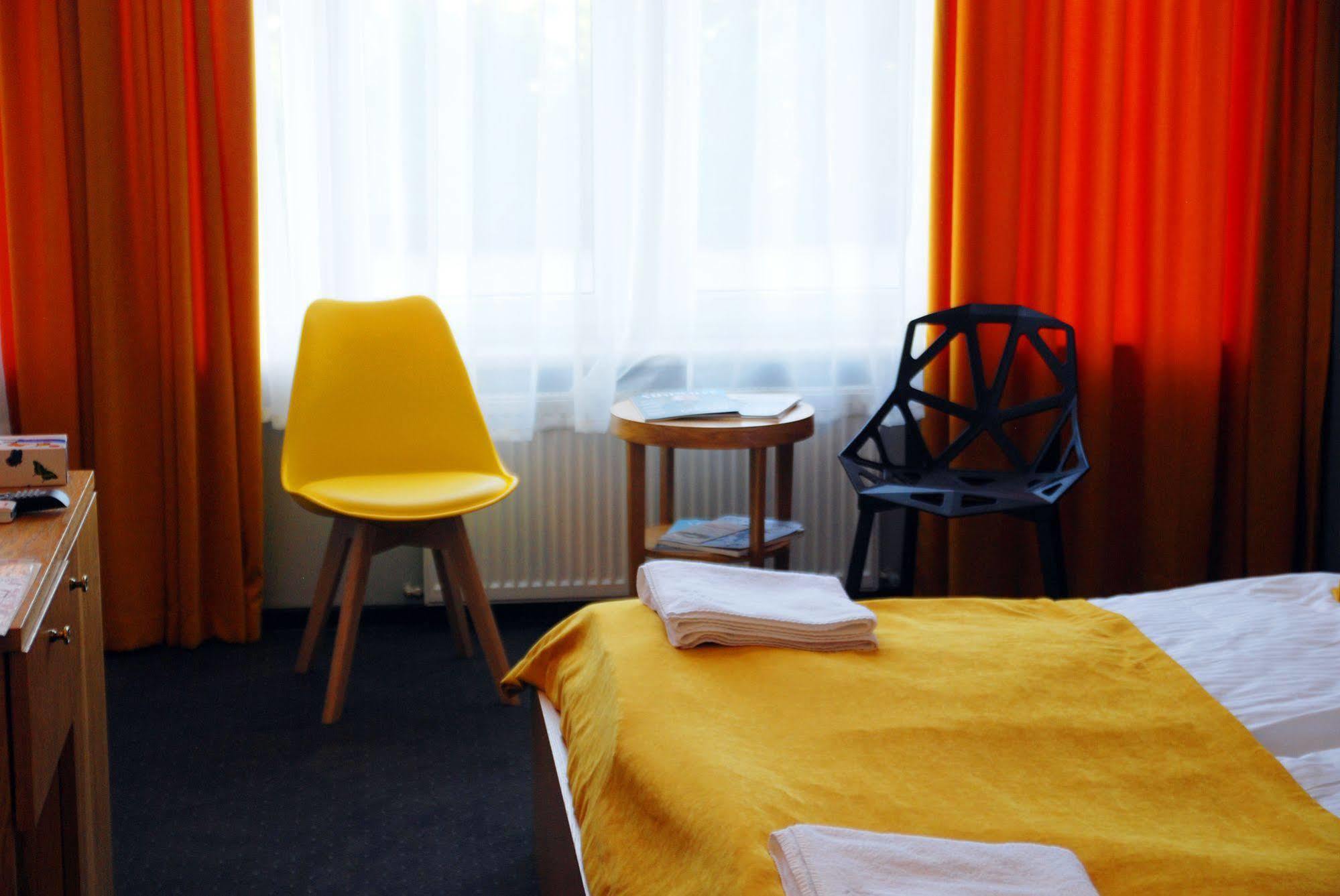 אודסה Beehive Hotel מראה חיצוני תמונה