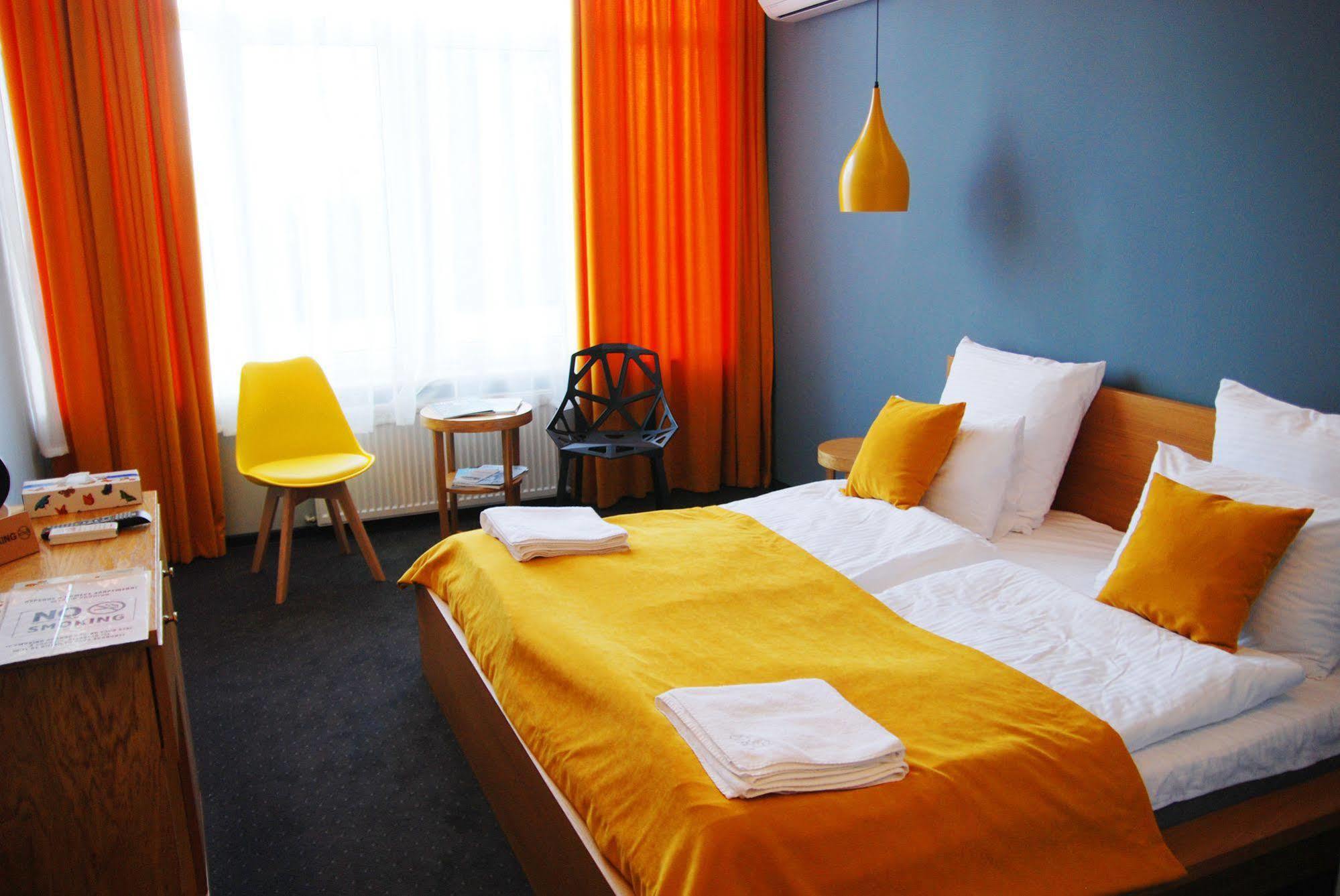 אודסה Beehive Hotel מראה חיצוני תמונה